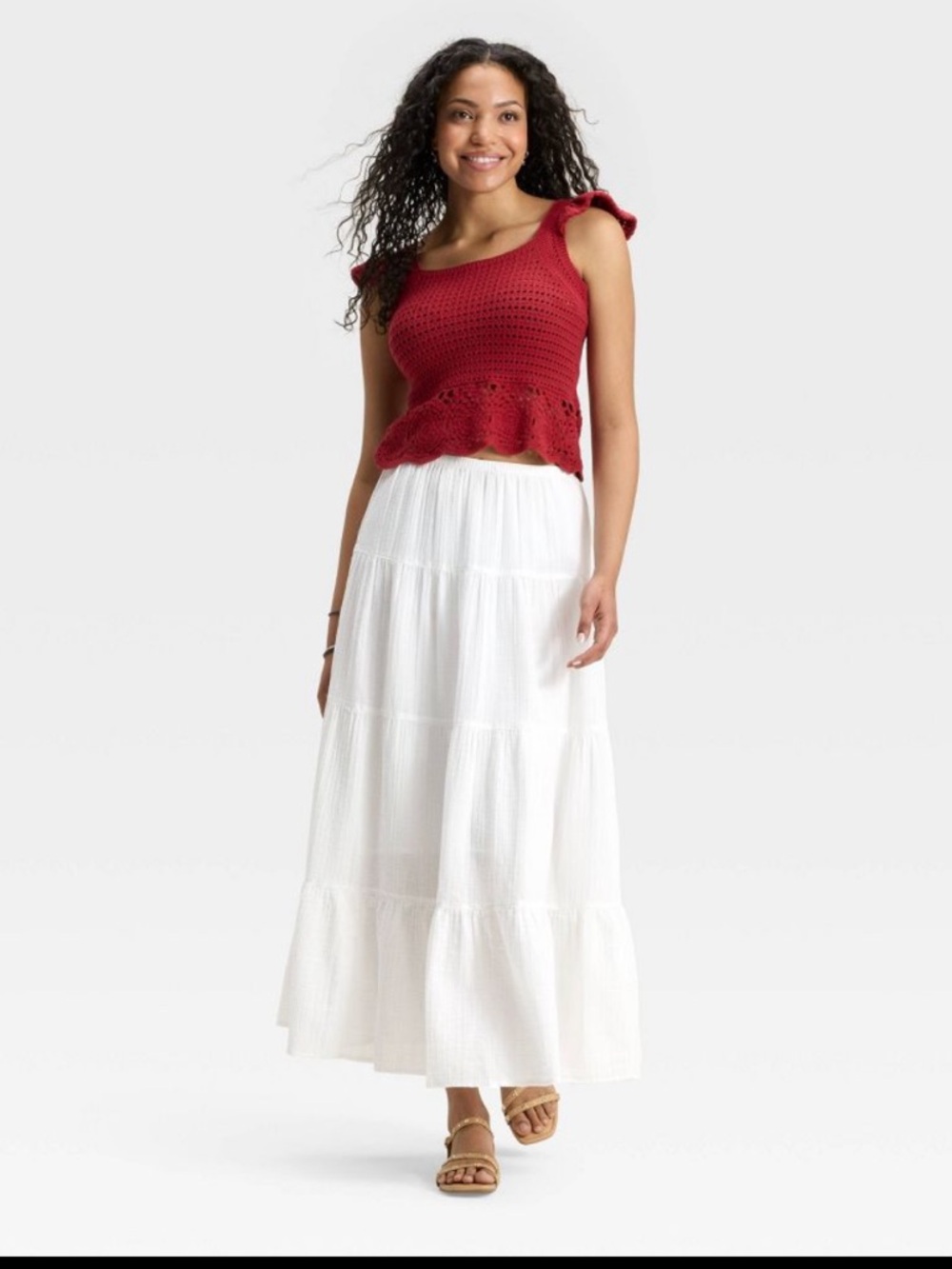 Universal Thread Crinkle Gauze Pull-On
Maxi Skirt in White Size XL.